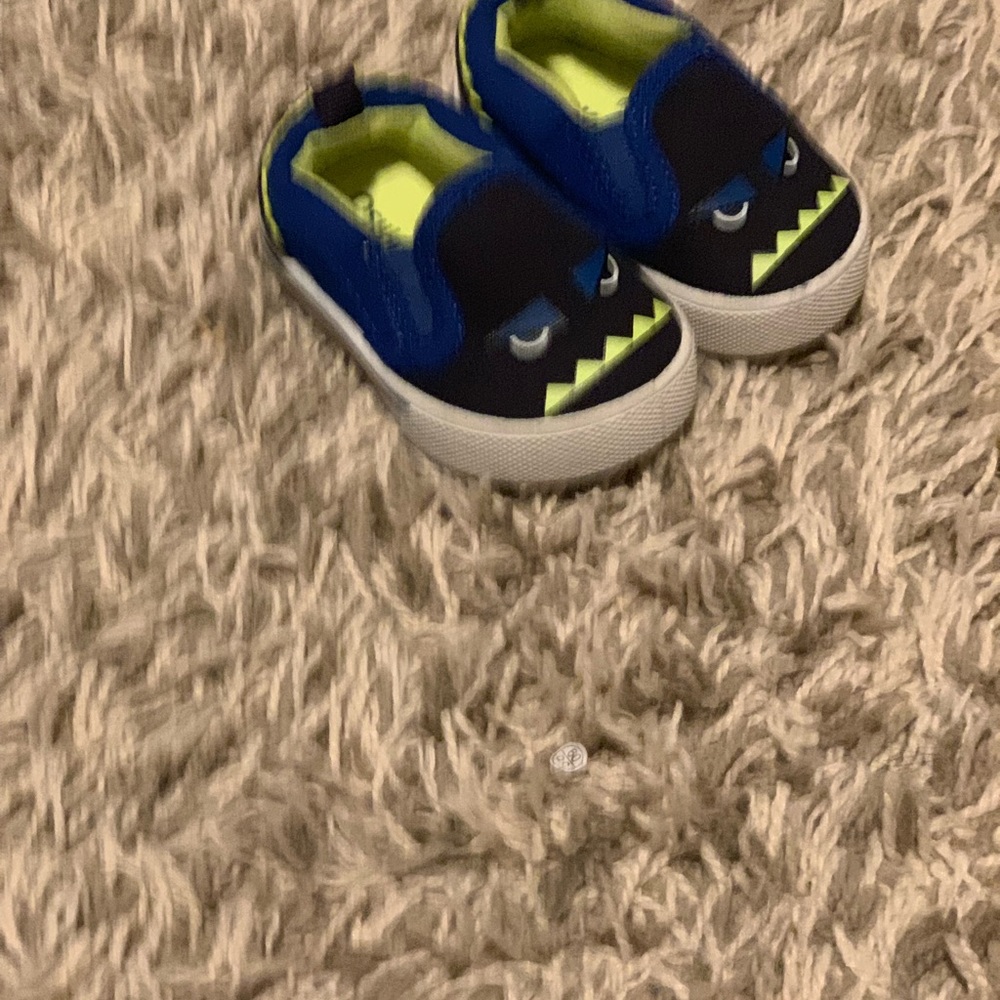 Baby shoes - Picture 2 of 3